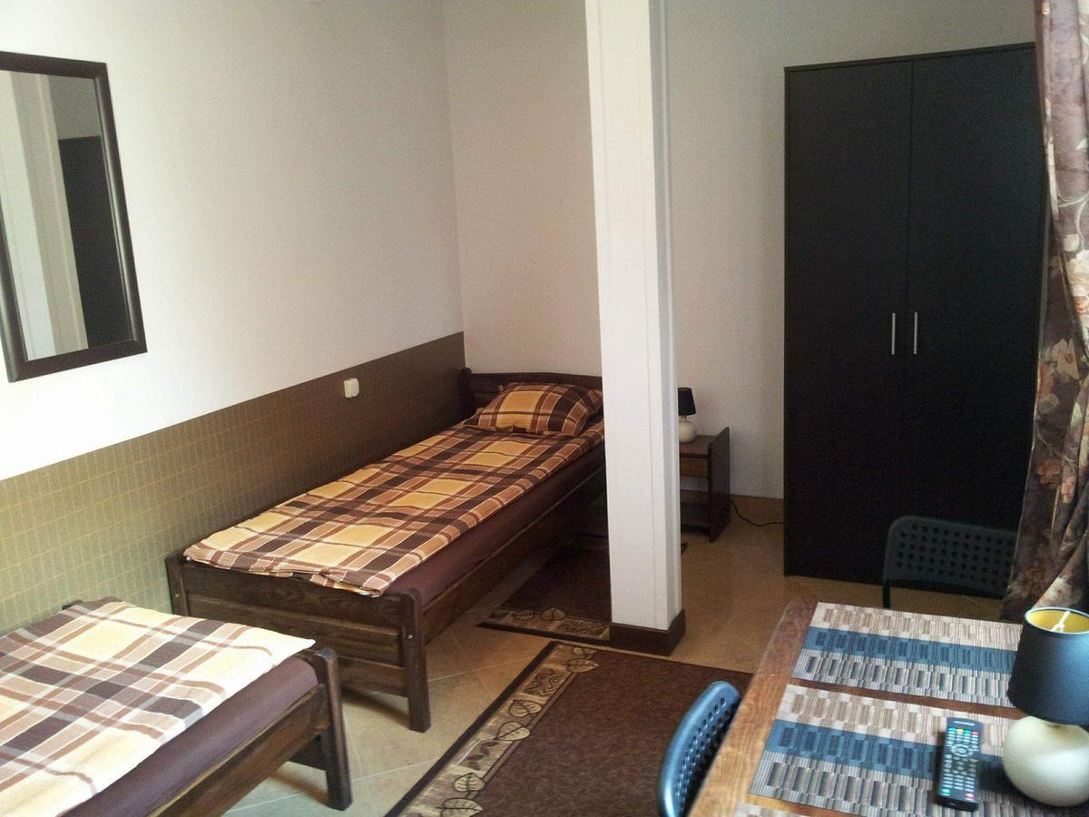 Hostel Maxim วอร์ซอ ภายนอก รูปภาพ